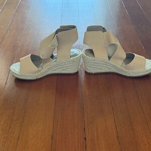 Eileen Fisher Beige / Cream Espadrille Wedge Sandals